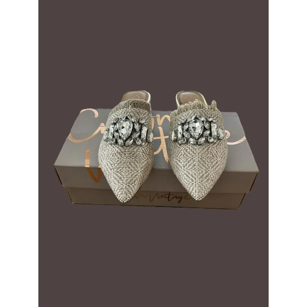 NWB Crown Vantage white/natural woven fringed mules slides shoes size 6.5